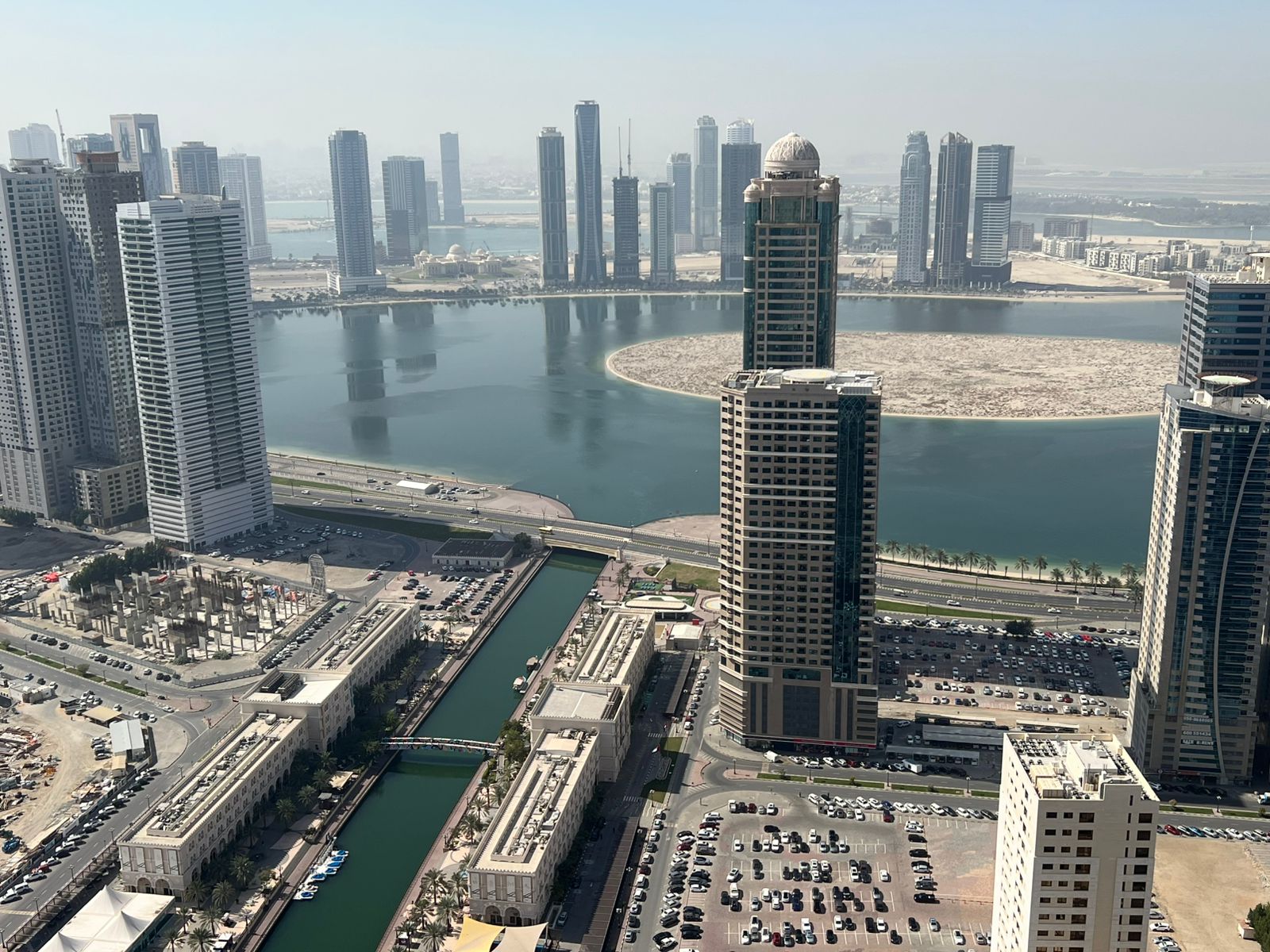 Direct Sea View| Free Parking+ Gym & Pool &1Month
