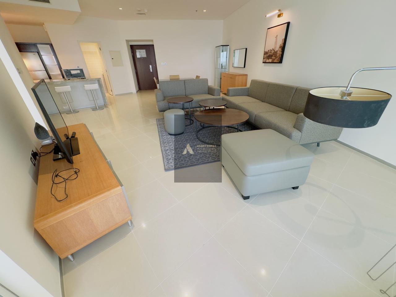 Fully Furnished 1 Bed | | Bright| Luxurious