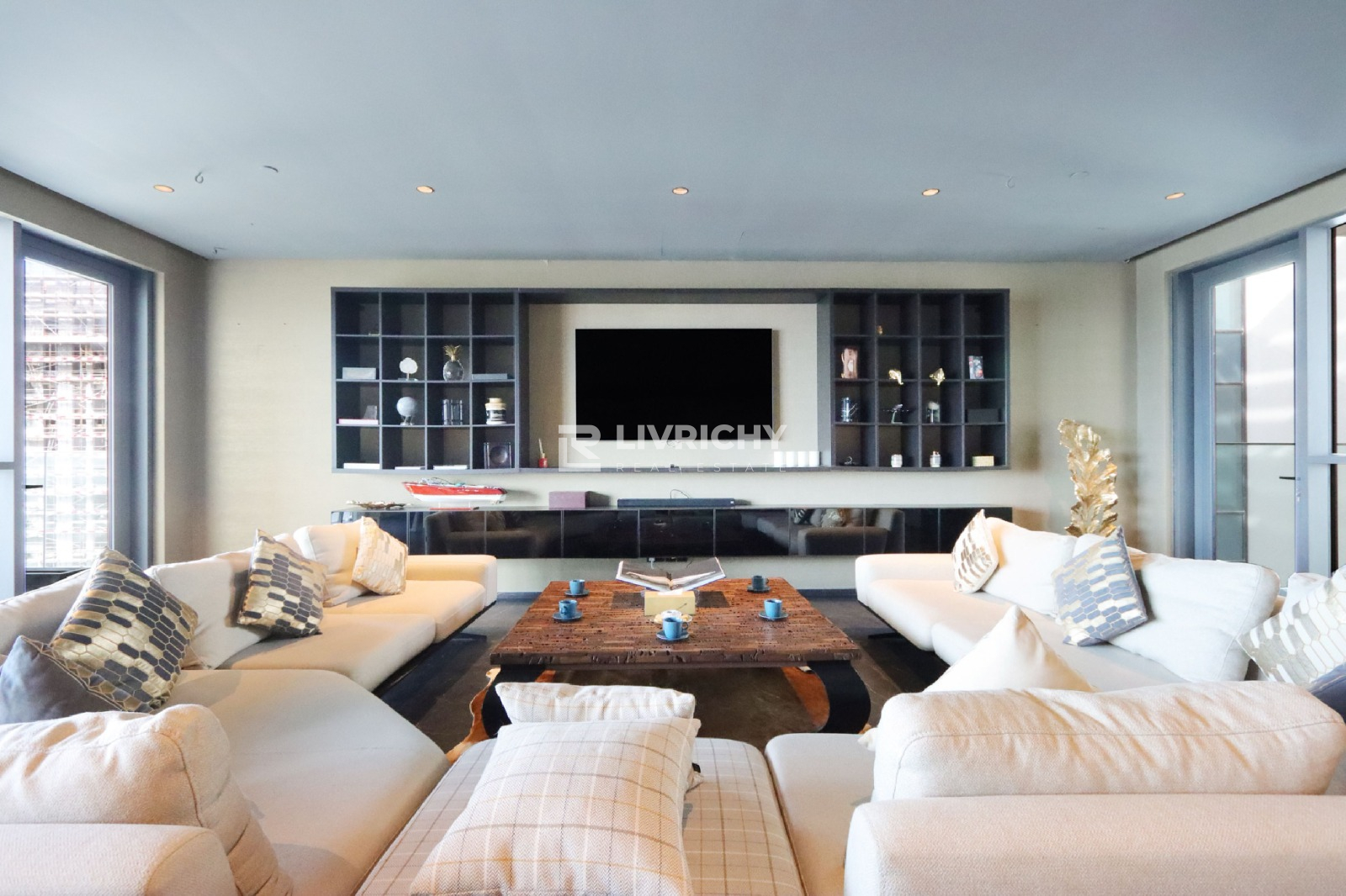 UPGRADED 3+M | FULLY FURNISHED | CITY WALK EXPERT