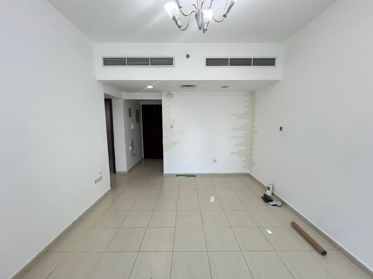 **Balcony, 2 bathrooms, parking, gym, and swimming pool**