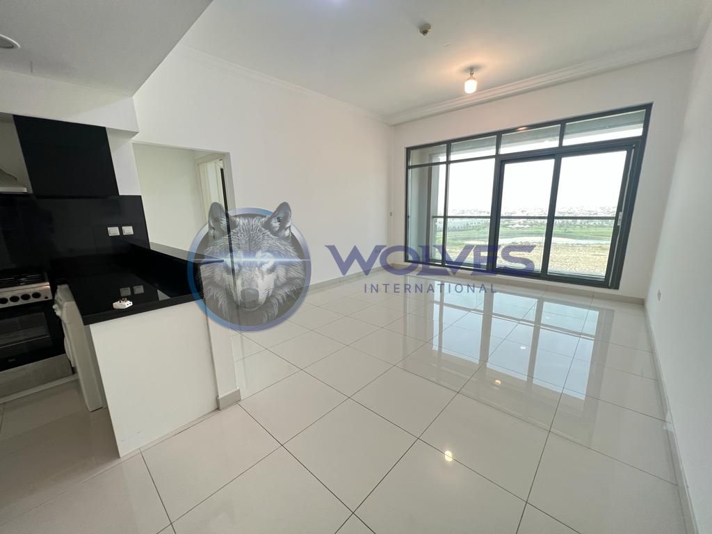 Vacant | Skyline Living | Prestigious 2-Bedroom Apartment in Executive Bay