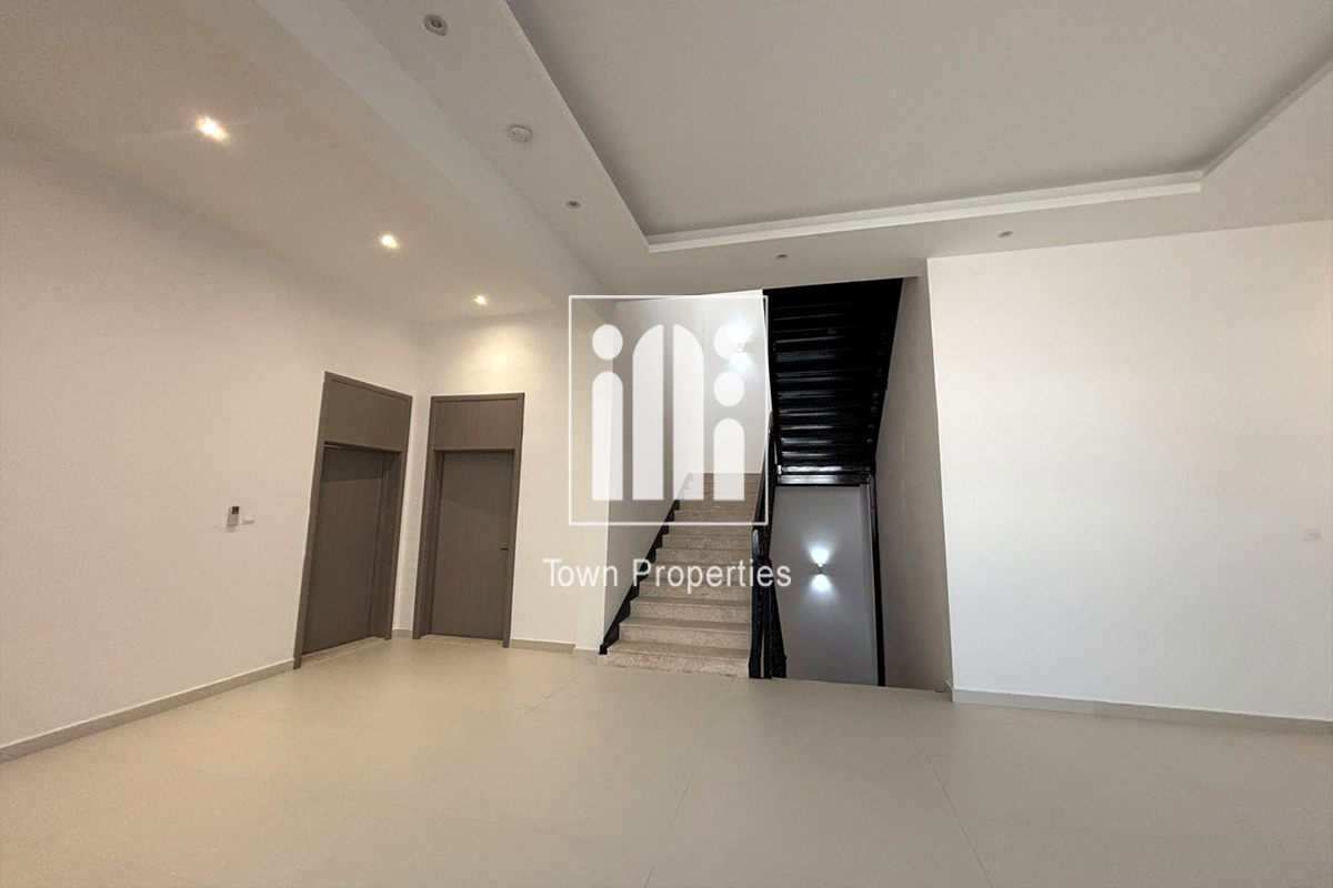 Brand New 5BR Villa for Rent – Prime Location (Utilities Included)