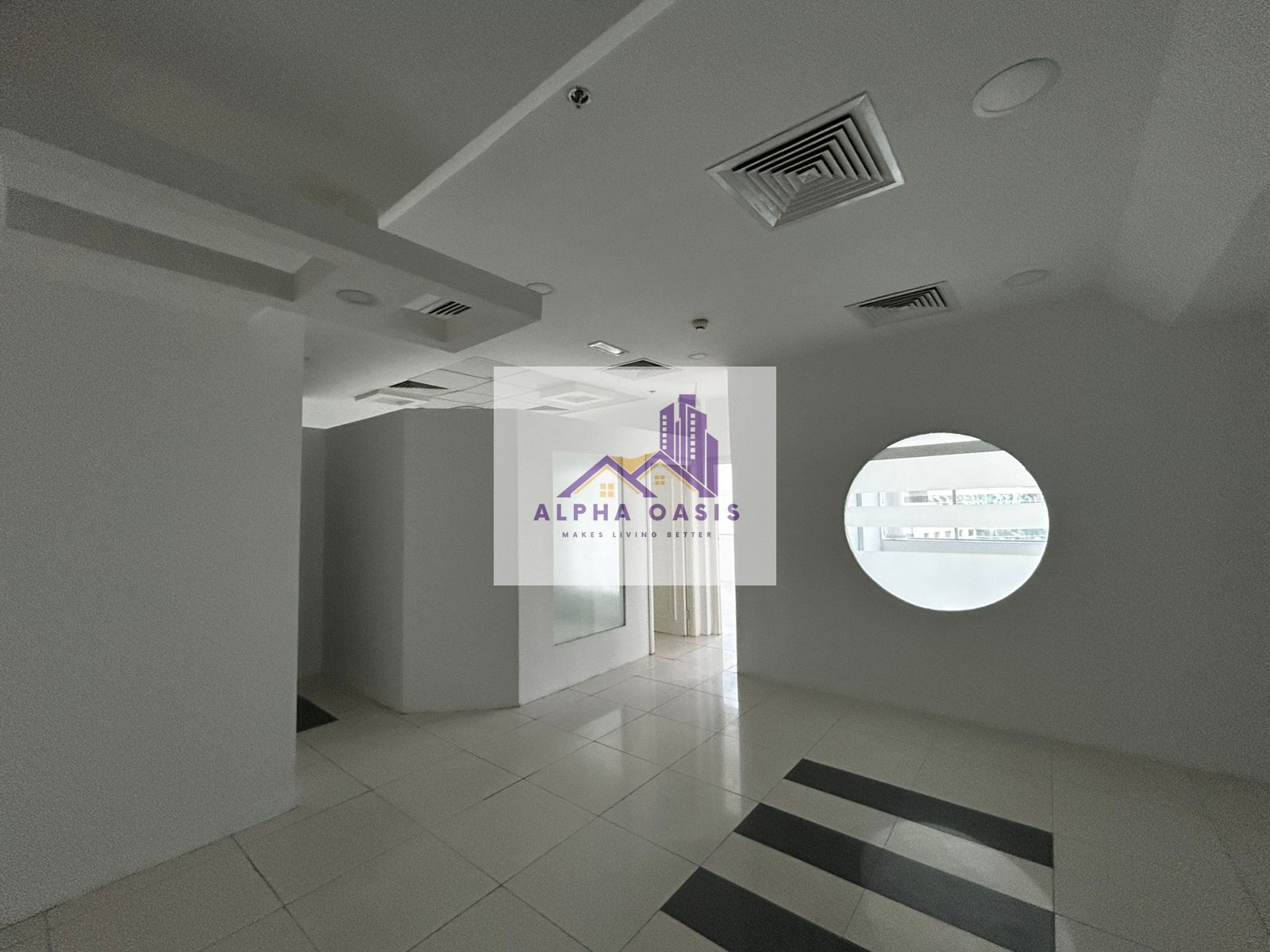FITTED /READY TO MOVE /PRIME LOCATION
