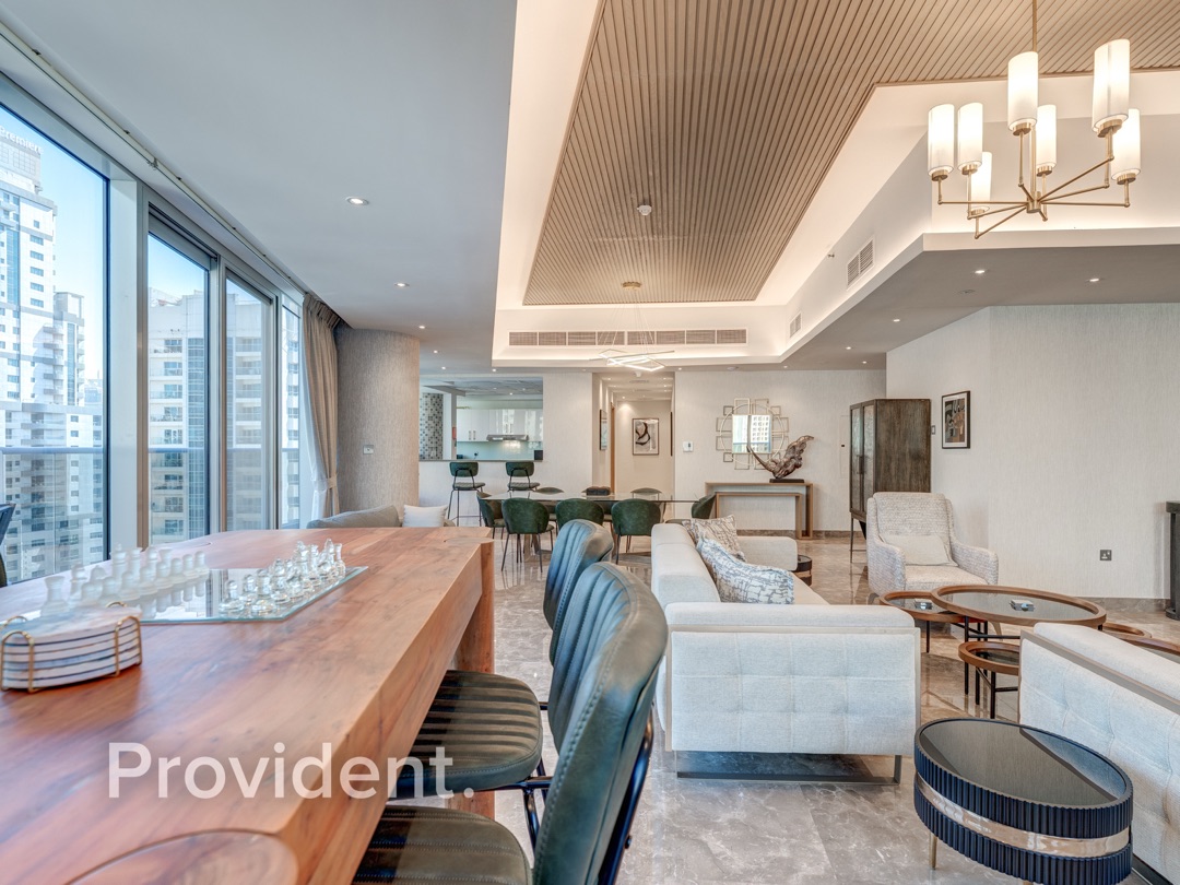 Canal View | Dubai Marina | Luxury Apartment