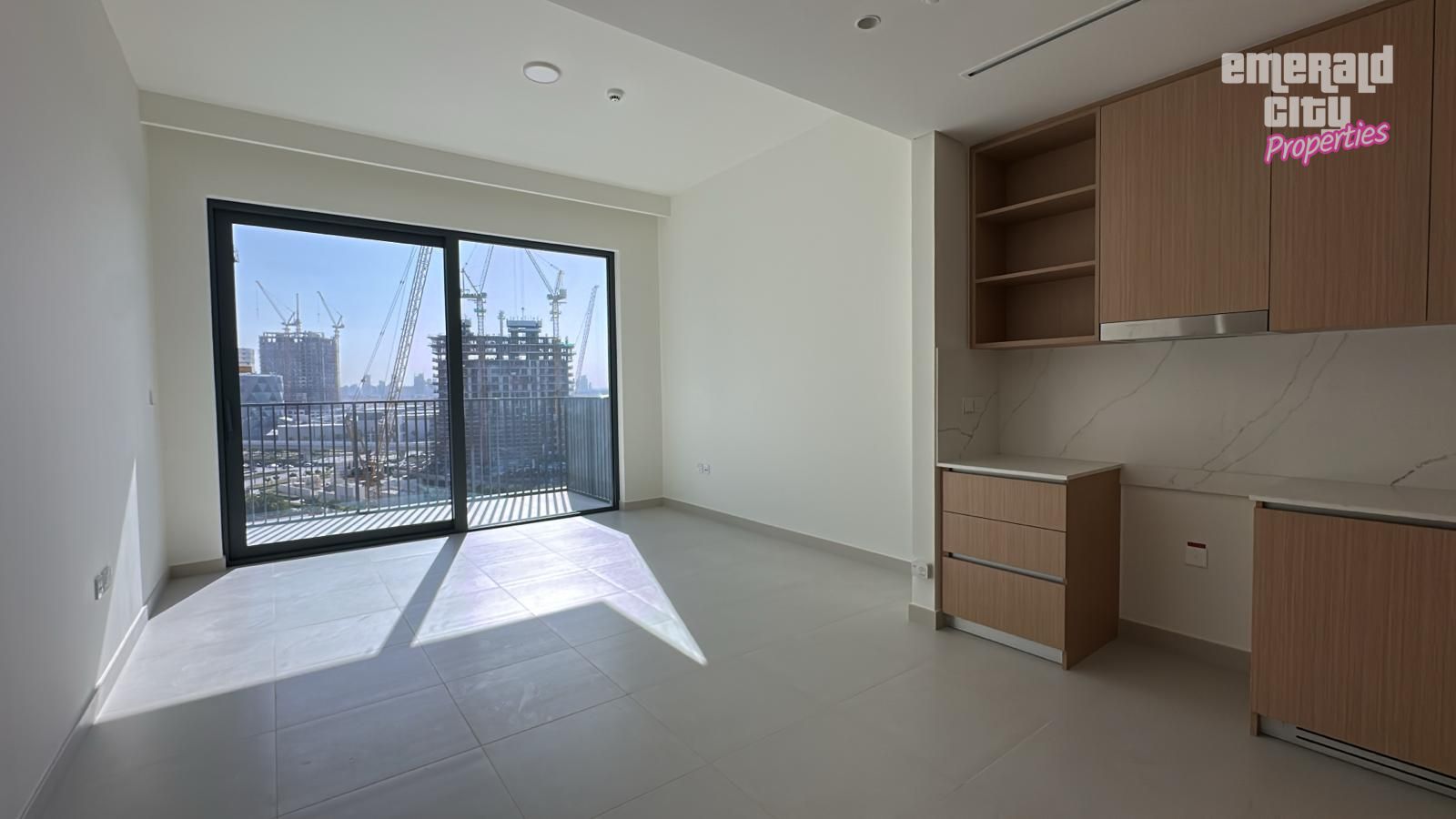 Vacant | Unfurnished | Chiller Free