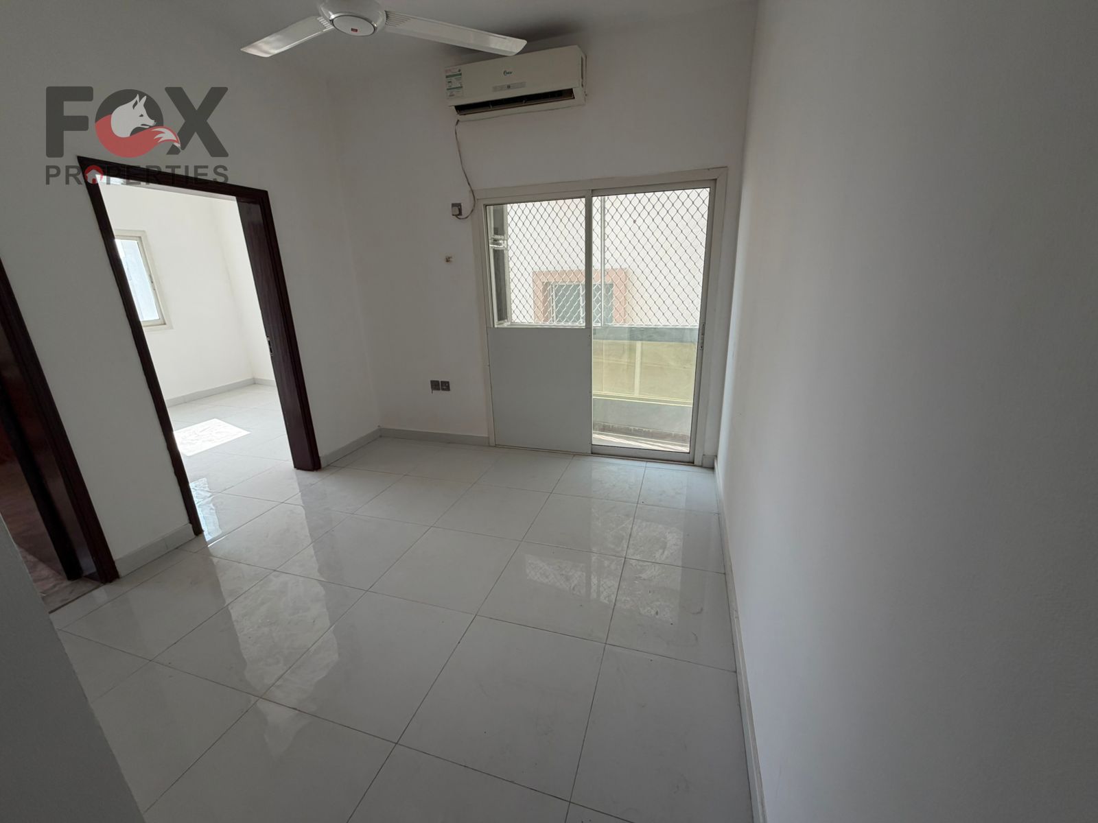 Flexible payment options, close to all services, comfortable spaces