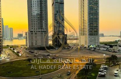 Spacious family apartment with maid's room and free parking in Al Taawun