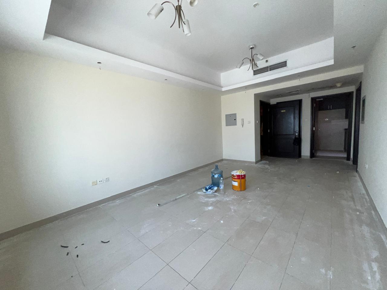 Spacious 1BR apartment in Al Khan Al Qasba with two balconies, free AC, master bedroom, partial view, gym, pool, parking. Rent AED 53,000.