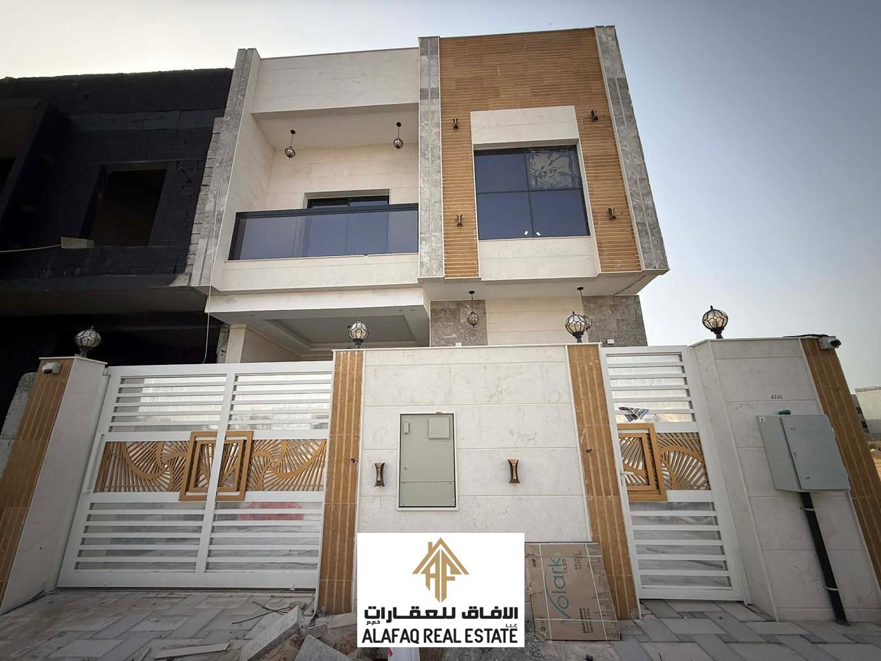 Brand New Villa for Annual Rent in Al Helio with 2 Roofs