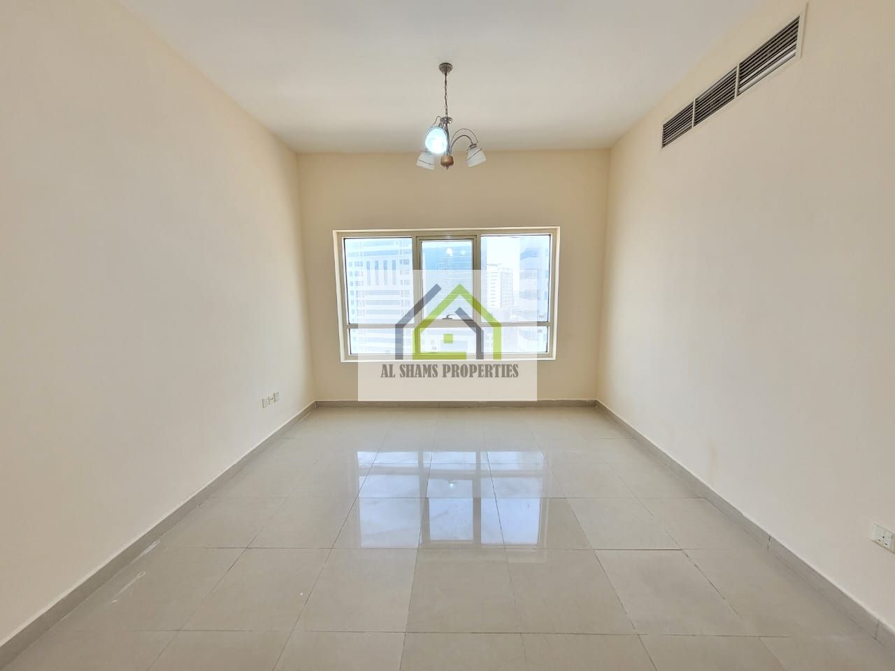 OPPOSITE SAHARA GET 2BHK WITH PARKING FREE