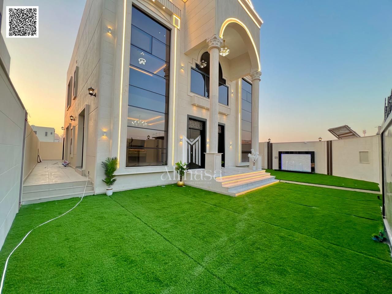 Freehold . classic Corner villa on a main street, no registration fees