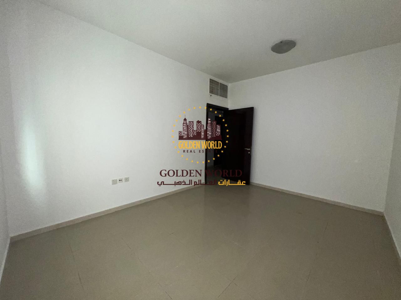 Master Bedroom and Living Room Apartment with Two Bathrooms, Practical Layout, Bright Spaces in a Convenient Location