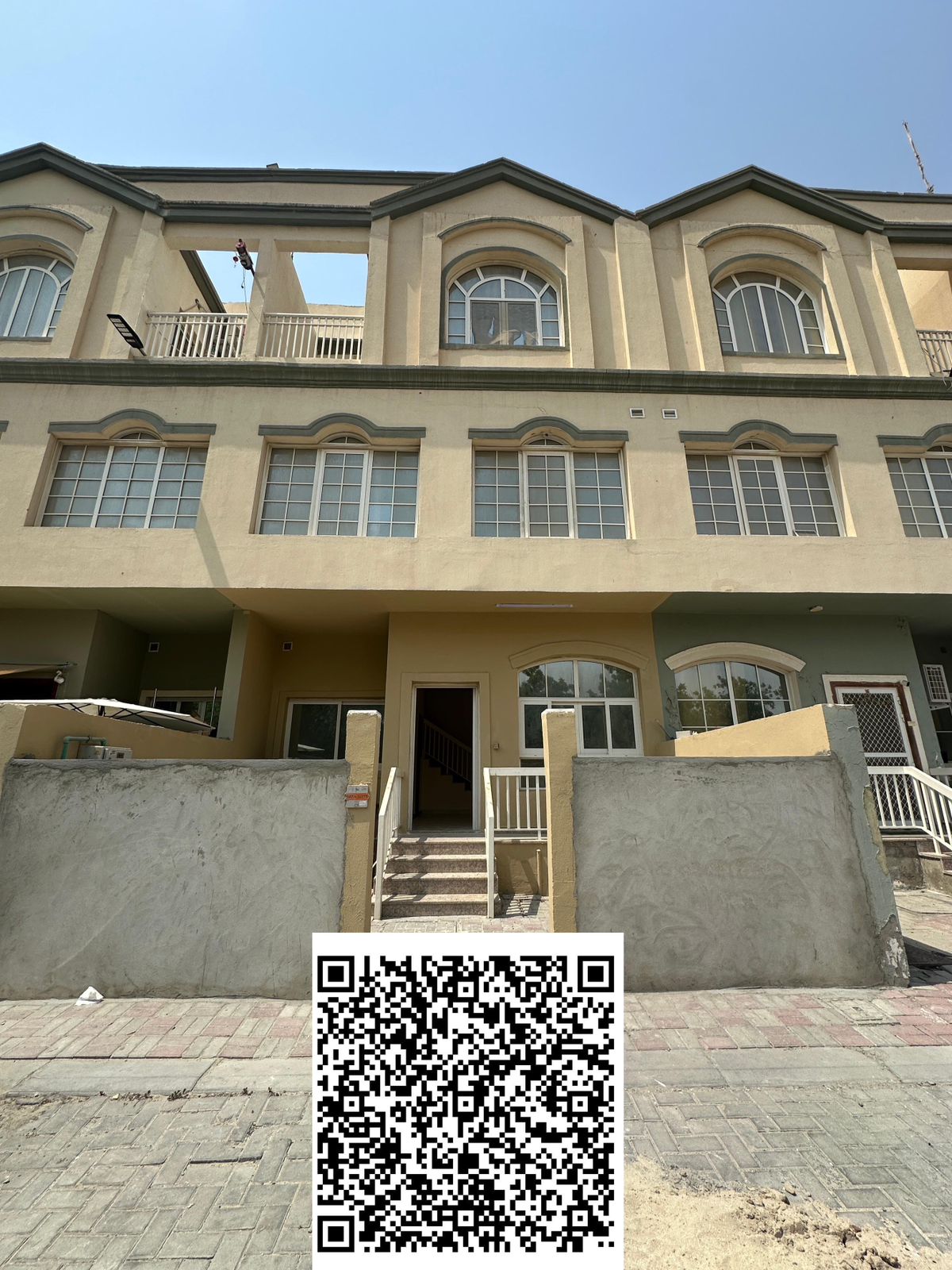 Spacious Three-Bedroom Townhouse with Three Bathrooms for Rent in a Prime Community