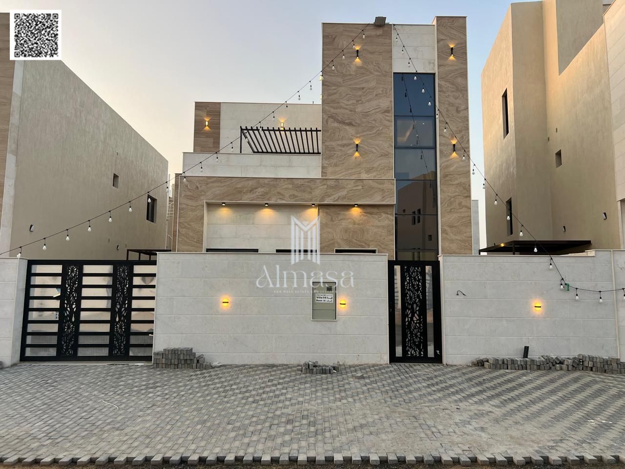 For sale: Modern villa, fully built with stone, very upscale, including registration fees