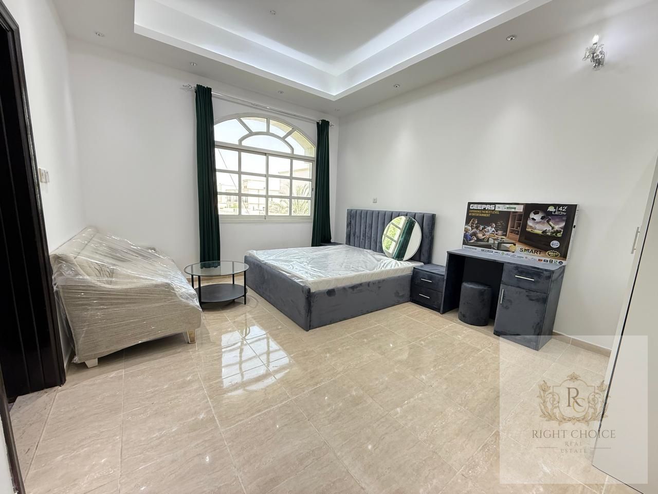 Brand New Lavish Fully Furnished Studio | Kitchen+ Bath / 4000monthly / Nice Full washroom / Well Finishing / Near Central Mall