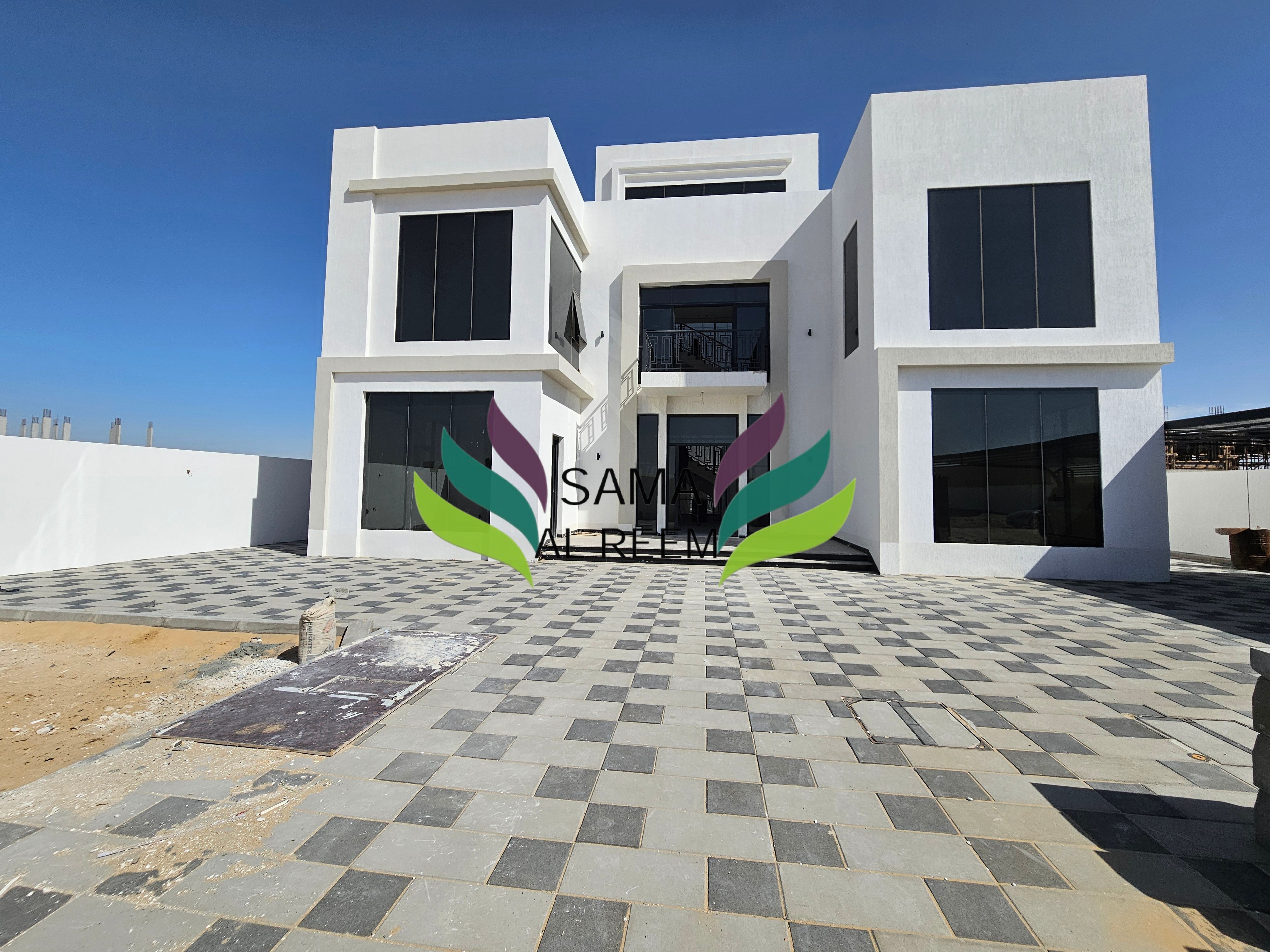 Independent | Brand New | Big Garden | 5 Bed +Maid