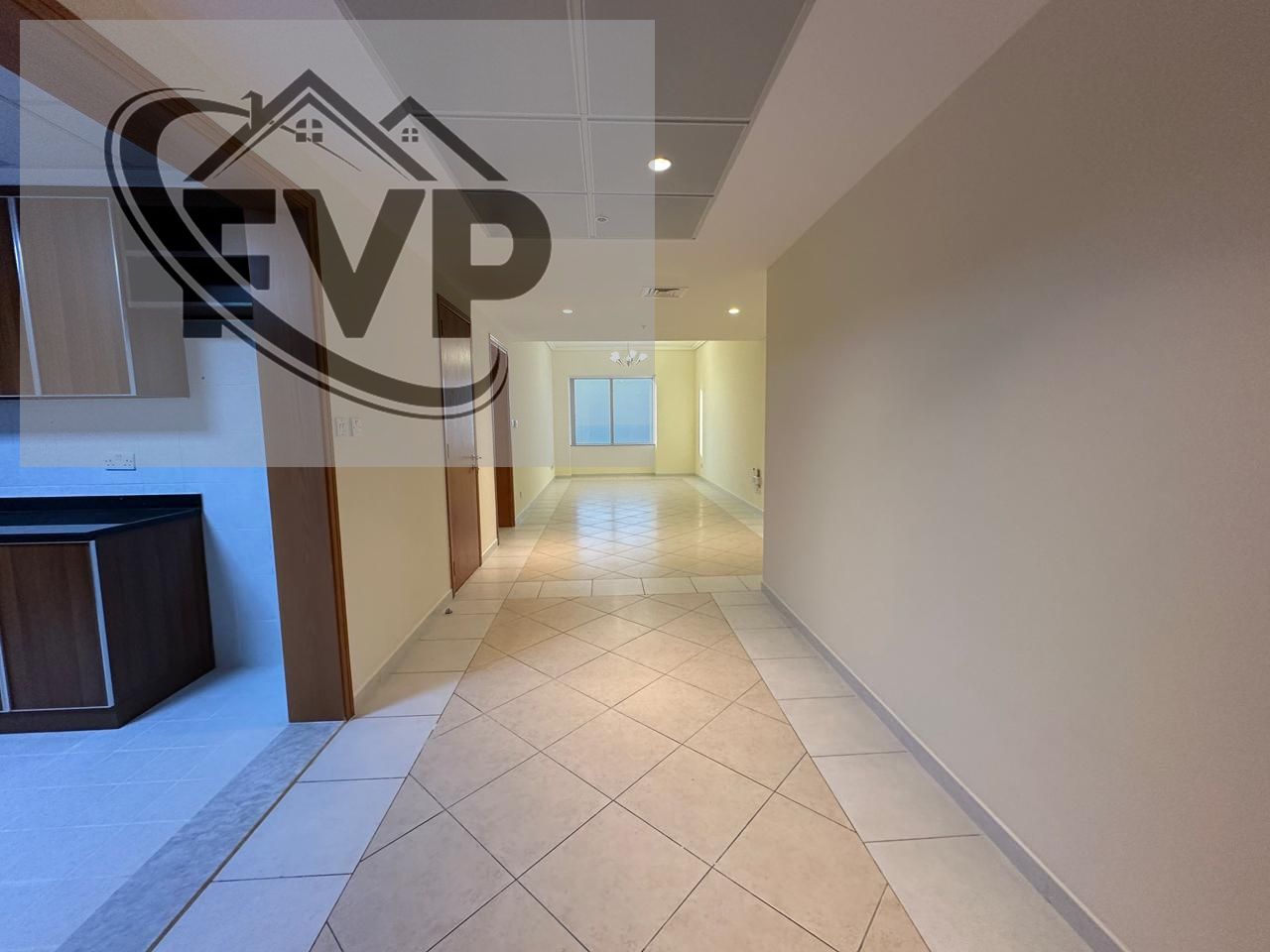 Spacious 2 Bedrooms SZR | Chiller Free | Near Train Station