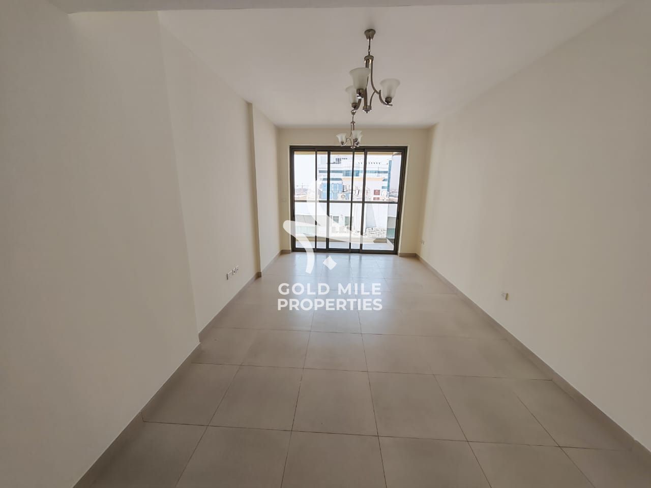 Family Building || Near MoE || Ready To Move || Prime Location ||
