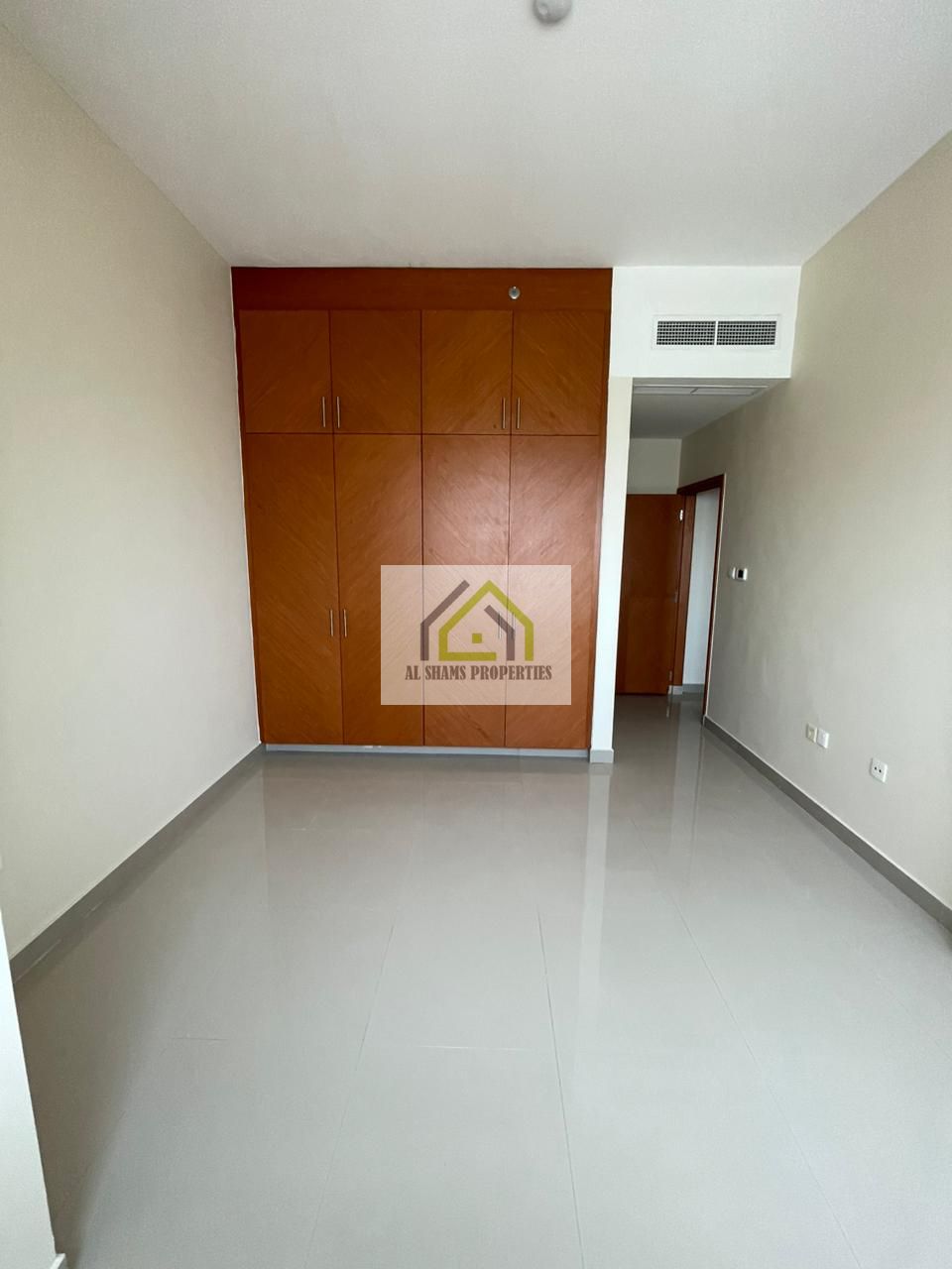 PARKING +GYM POOL FREE GET 2BHK FOR FAMILY
