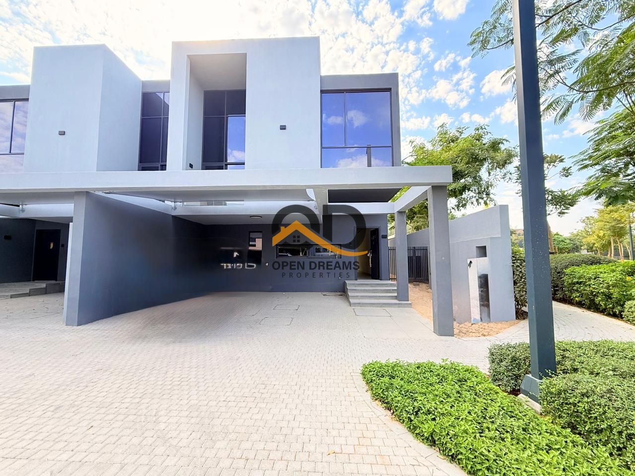 Brand new 3br townhouse with all amenities