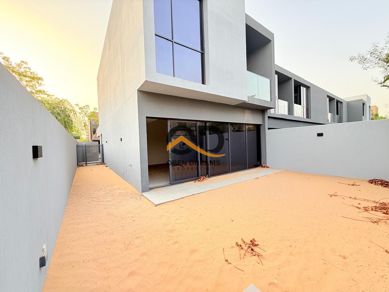Brand new townhouse with all amenities