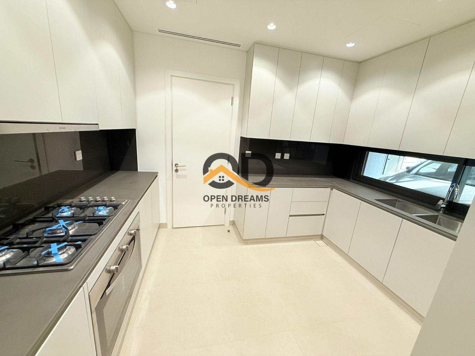 Brand New 3 bedroom townhouse with Separate maid Room In Masaar