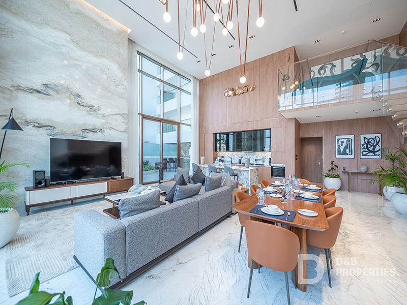 Penthouse | Fully Upgraded Unit | Luxury Living