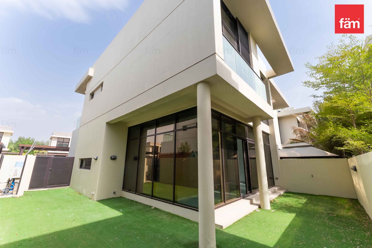 Spacious | Well Maintained | Near Park
