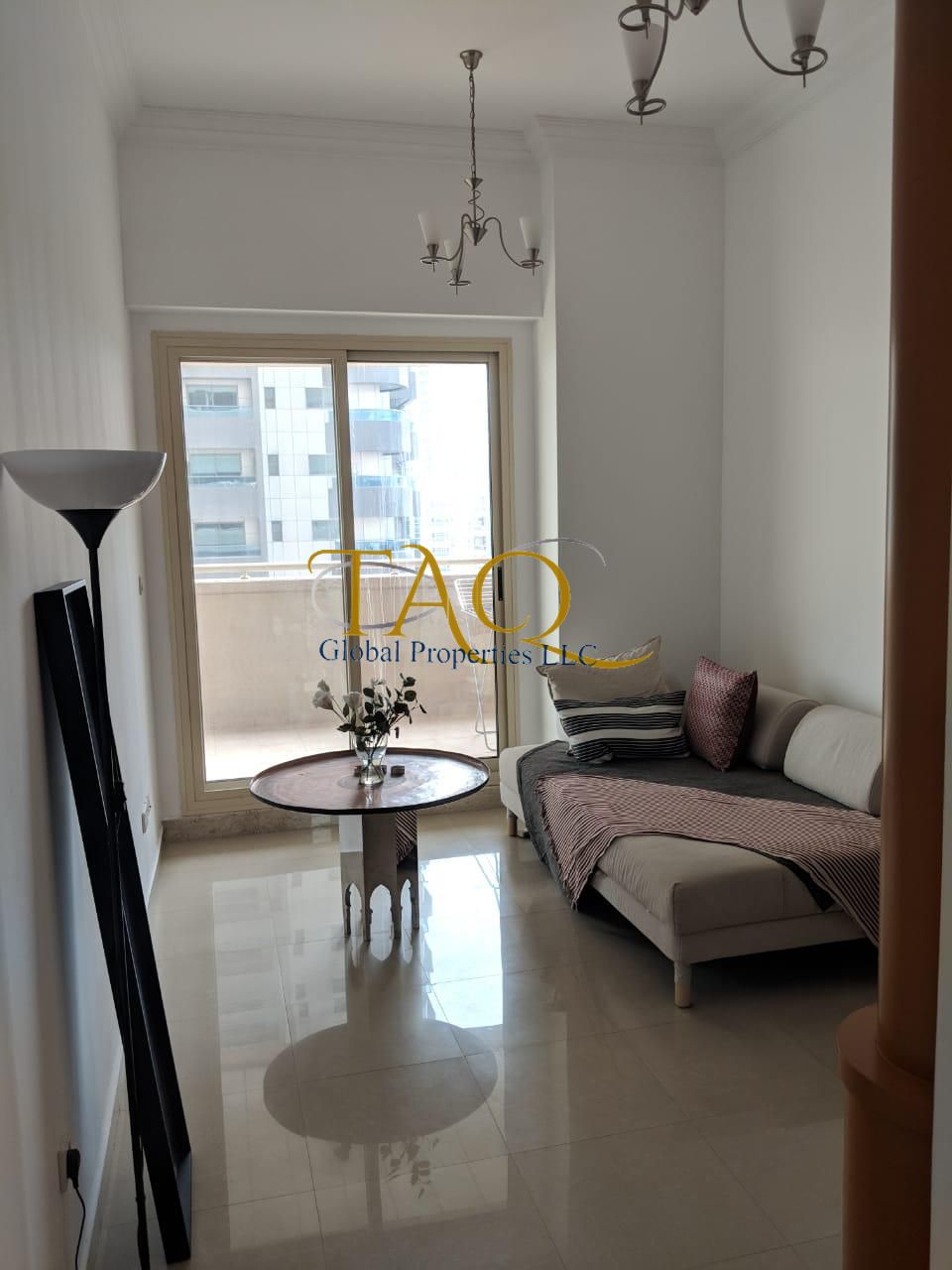 Elegant!!Fully furnished balcony with parking@78k 4 chques