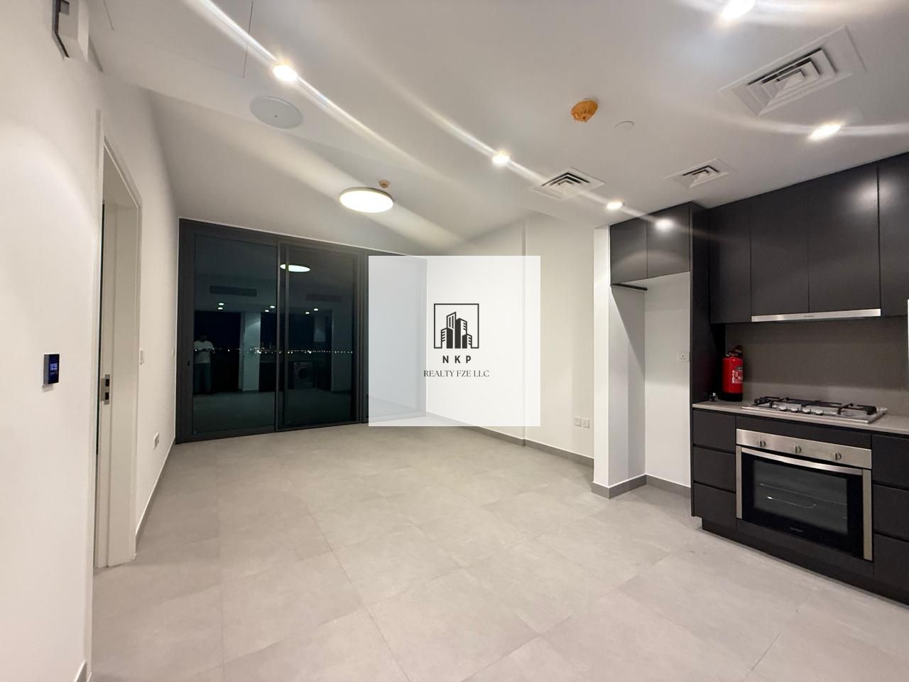Spacious elegant| Brand new 1 bedroom Apartment| Amneties