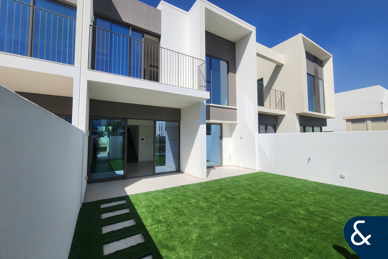 Single Row | Brand New | Palma Style | 3 Bed