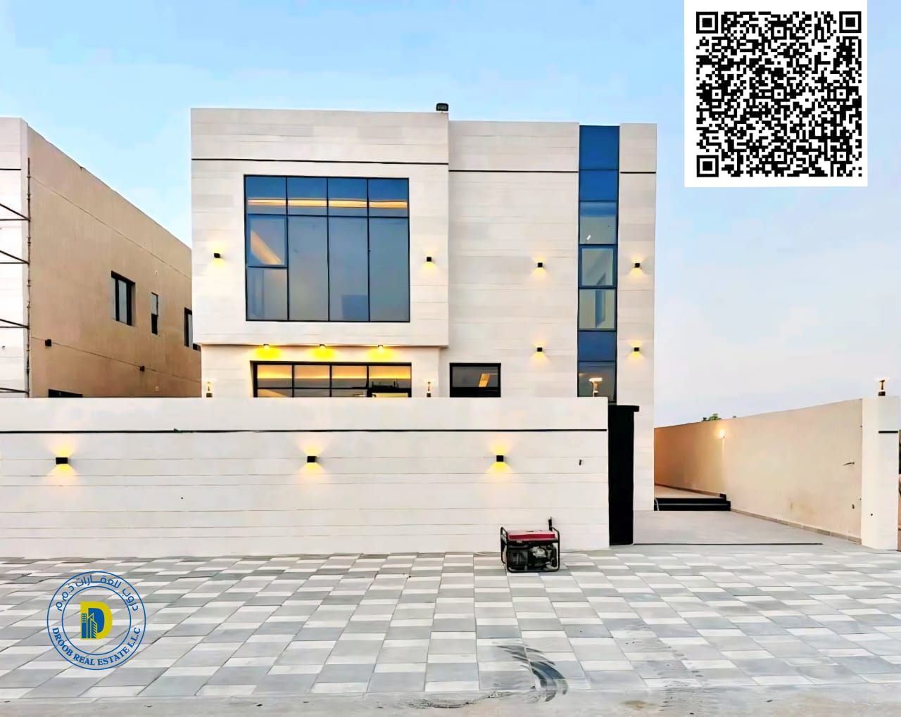 For sale: Modern villa with 4 bedrooms in Al-Haliyo 2. Price includes registration fees.