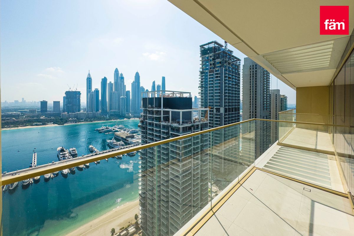 Full Marina Views | High Floor | Private Beach