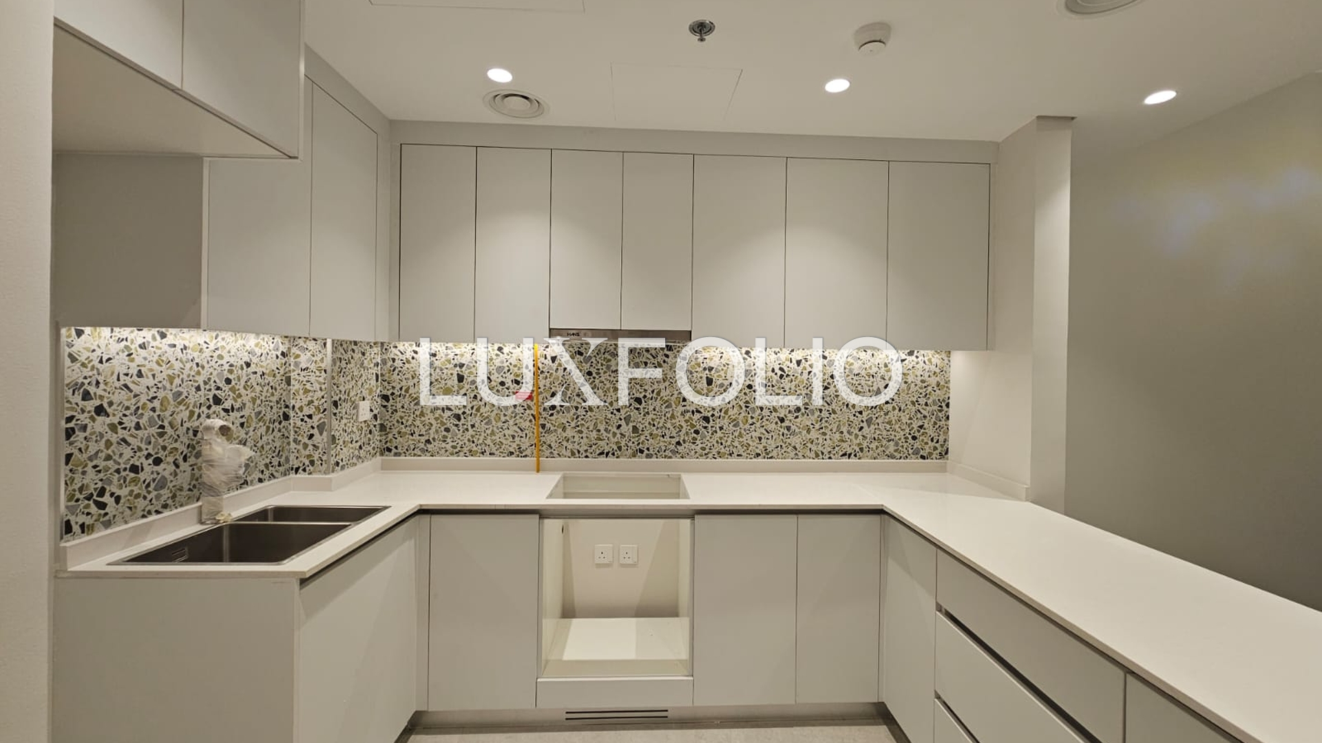 SPACIOUS 1 BED | GREAT LOCATION | GOOD INVESTMENT