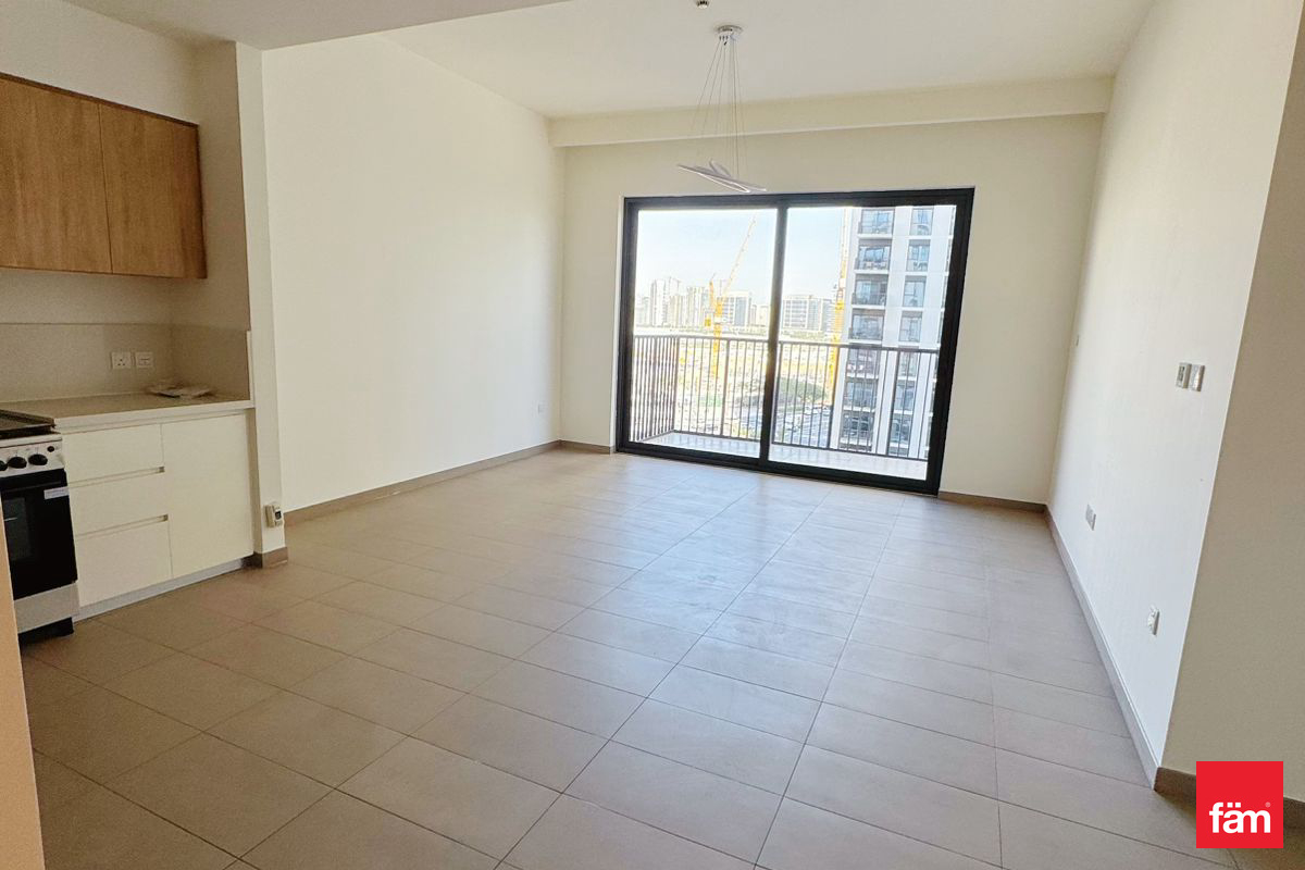 Vacant | Spacious | Newly Rennovated | 2 Cheques