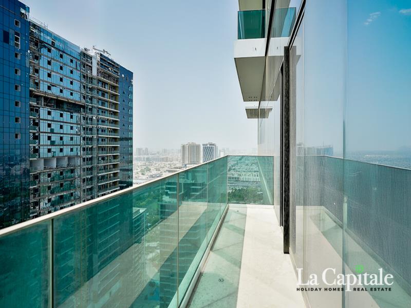 Luxury 2BR | Furnished | Sea & Burj Khalifa Views