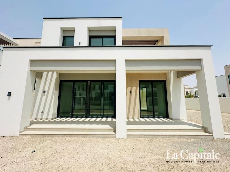 Access to Park | Single Row | Excellent Location
