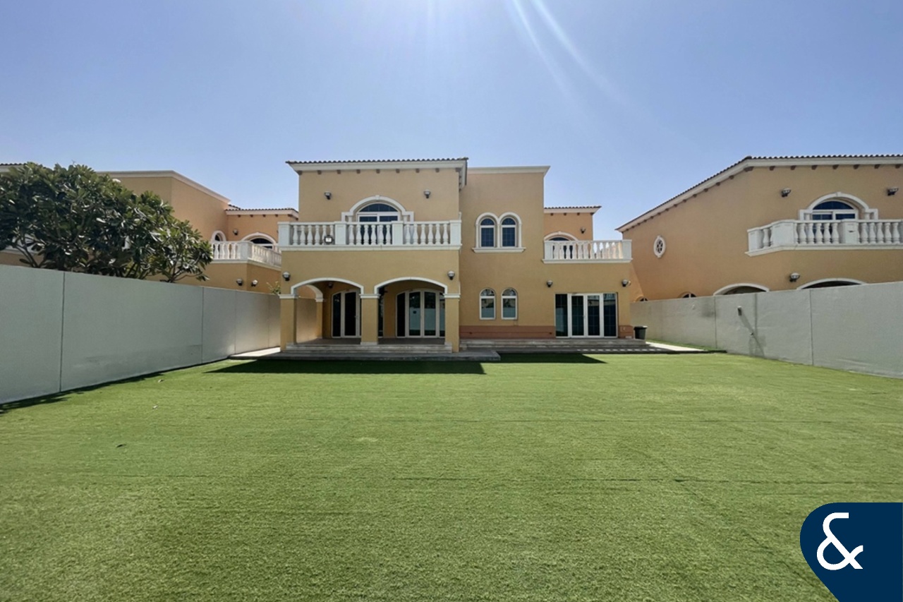 Big Plot | Vacant Soon | 5 Bedrooms