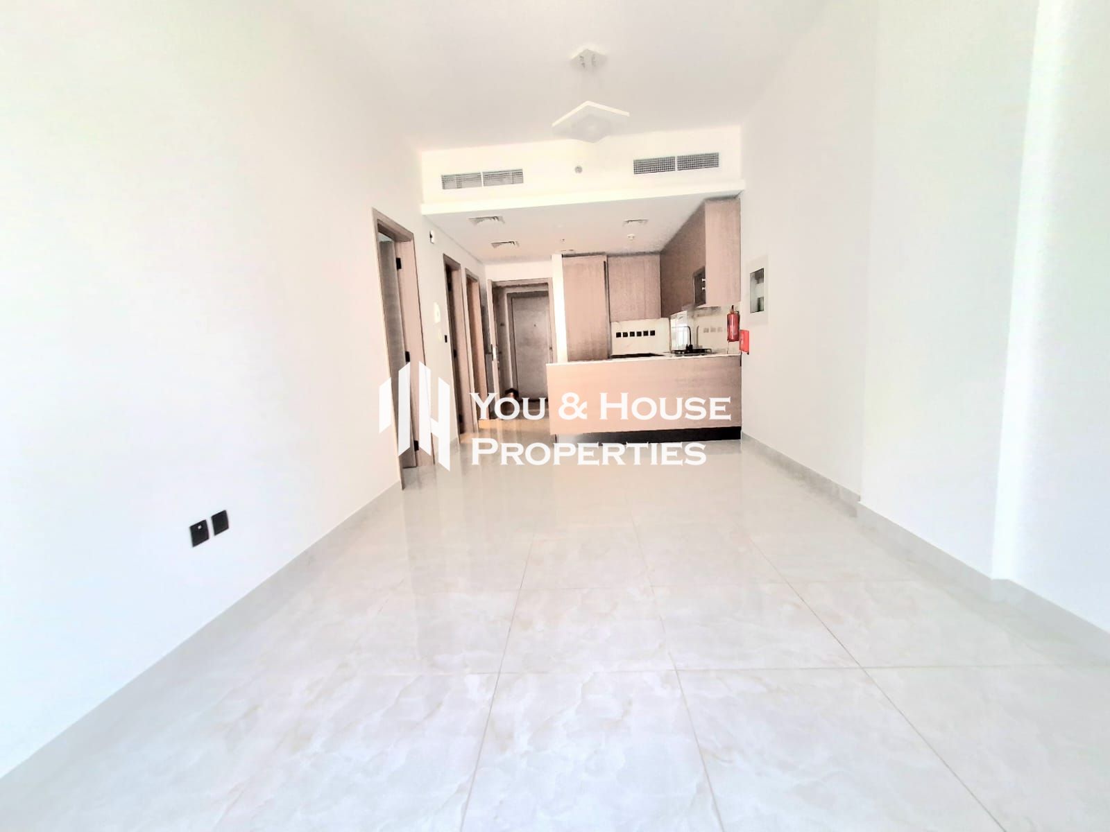 Fully Upgraded 1 Bed + Maid I...