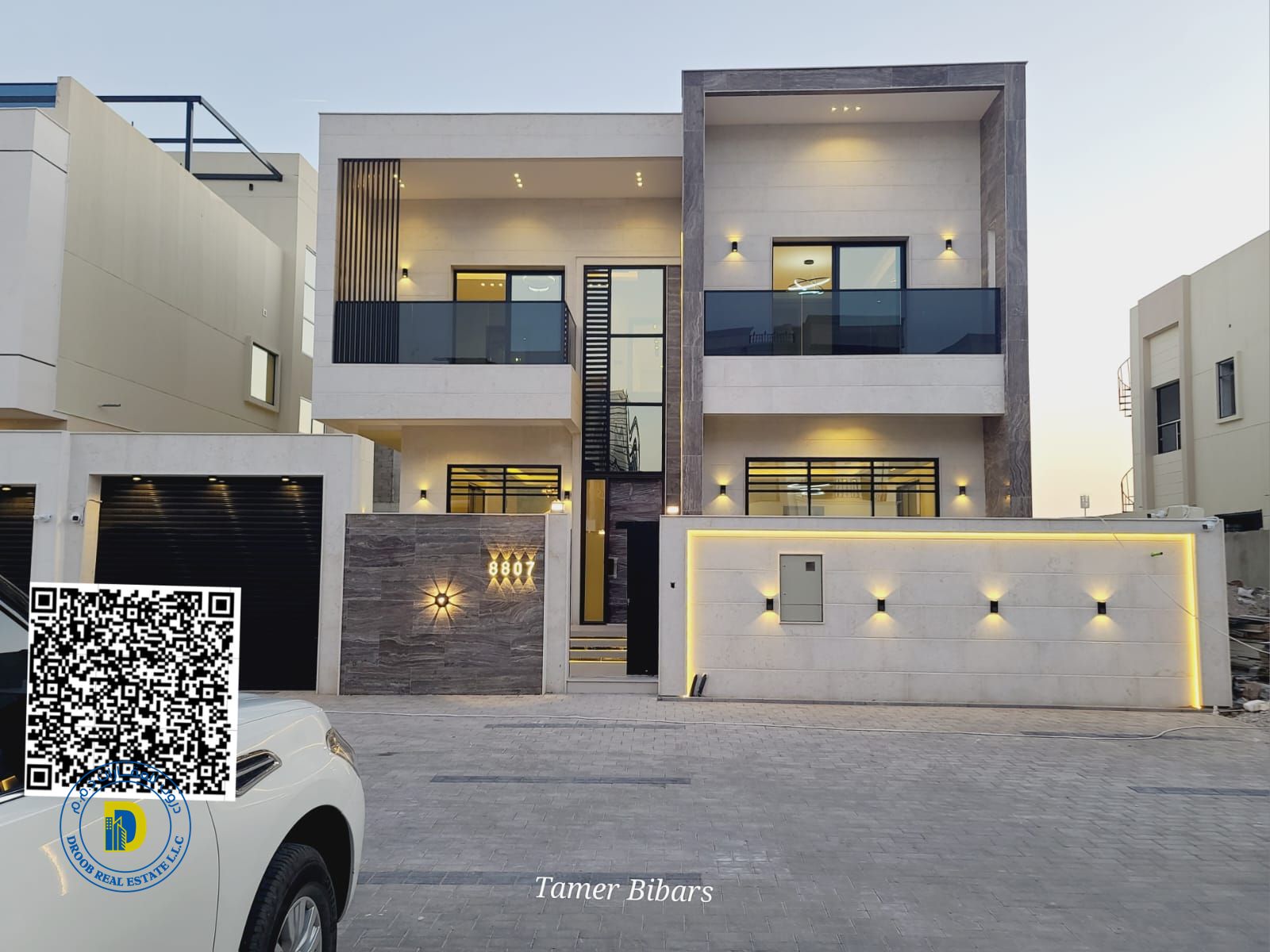 For sale in Al Zahiyah, Ajman: luxurious modern villa with 5 BR, super deluxe finishing, bank financing, freehold for all nationalities.