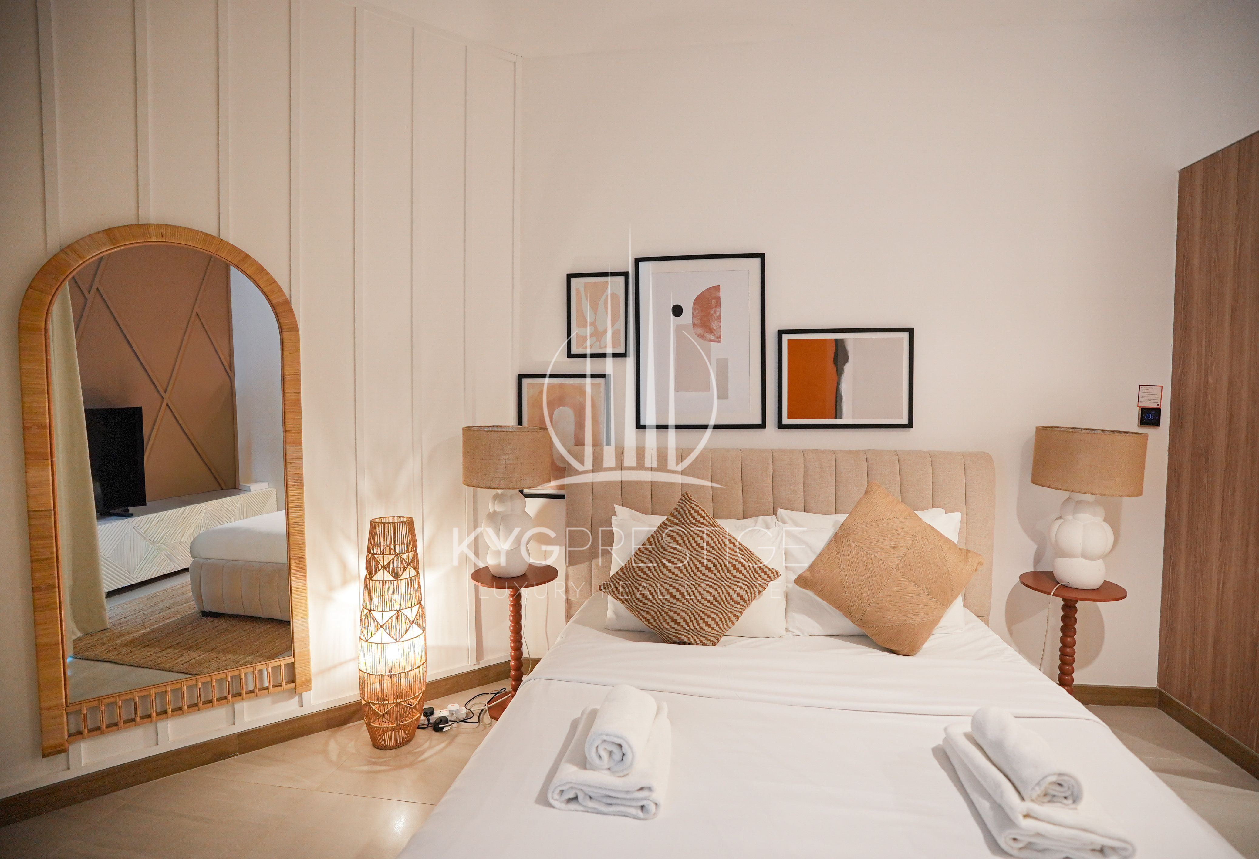 Modern studio | Prime location | Furnished