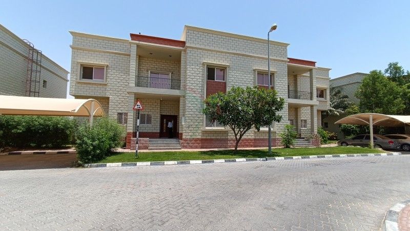 Great 5BHK in an expat compound with all amenities