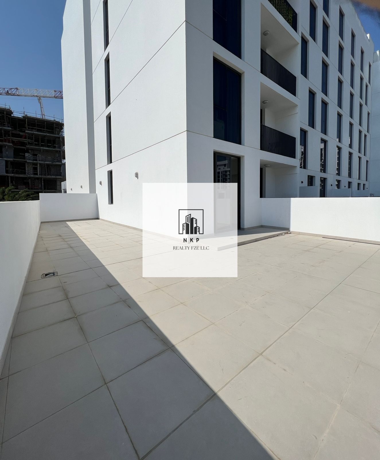 Spacious luxurious 2bhk apartment with huge size balcomy