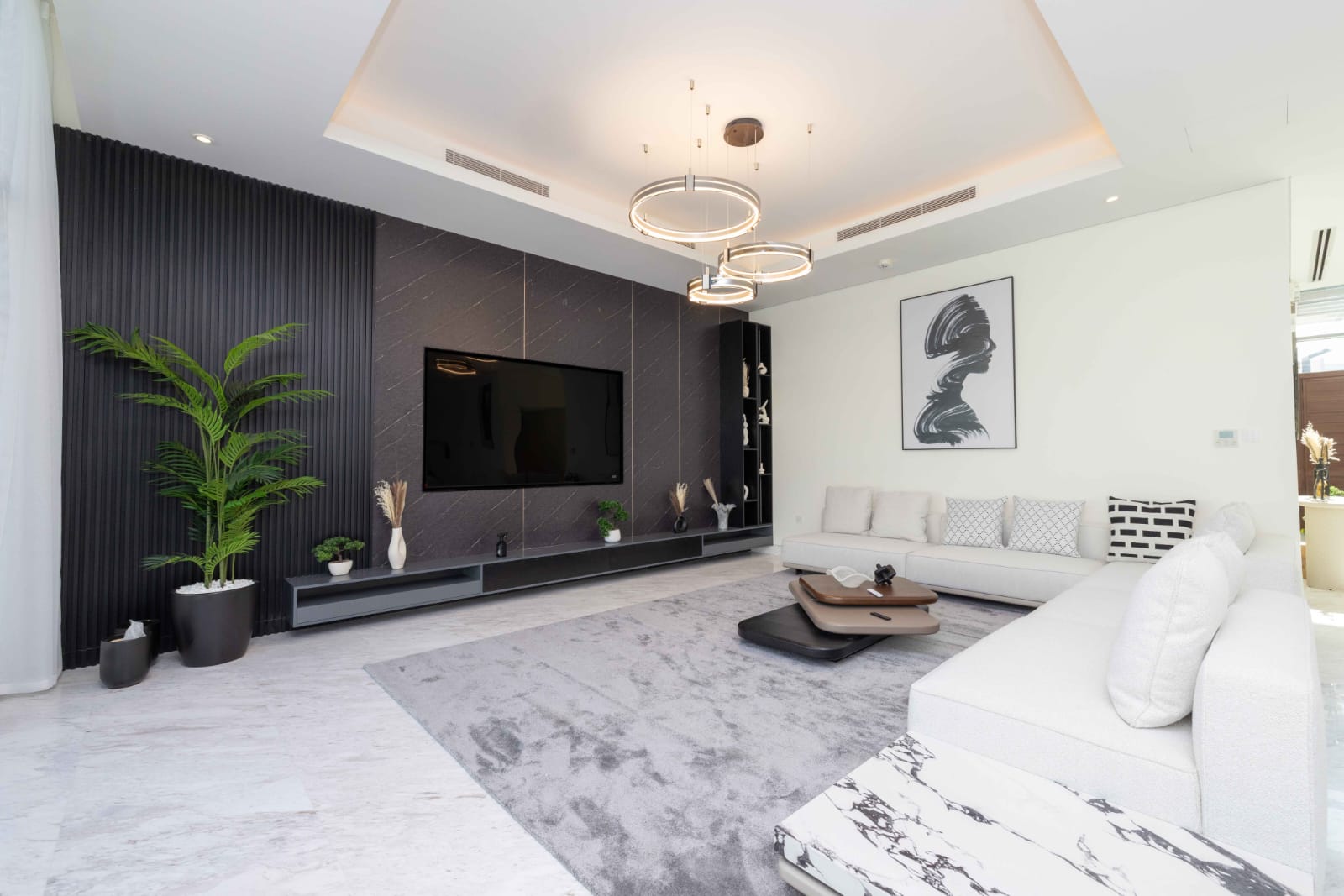 Contemporary 5BR Villa | Fully Equipped | Prime Neighborhood • Smart Luxury 5BR Villa | Furnished | Prime Spot