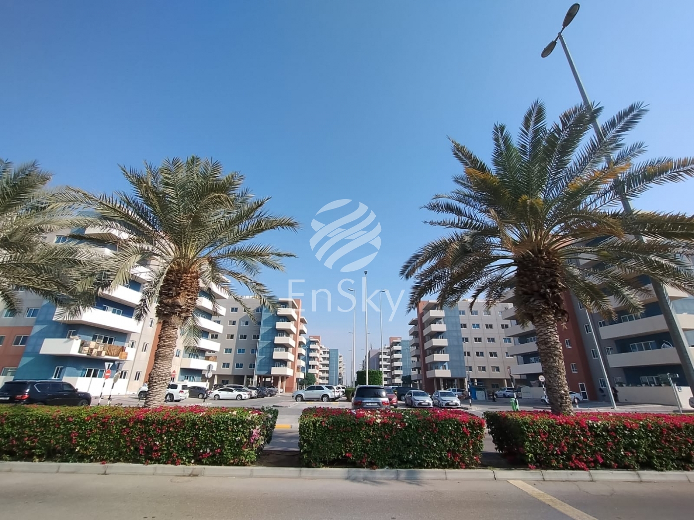 Great Unit | Pool View | Ready to move