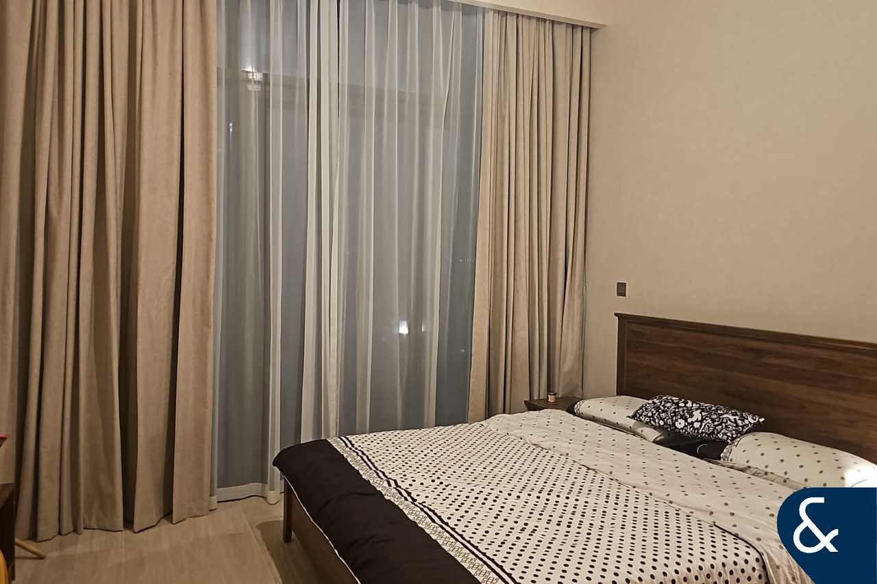 Lagoon View | Furnished | Vacant | Studio