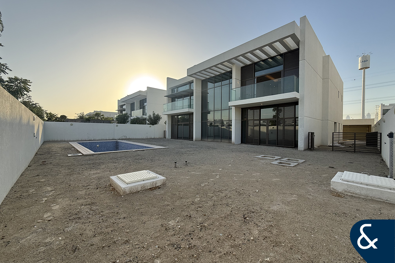 Type 1 | Contemporary Style | Lagoon Backing