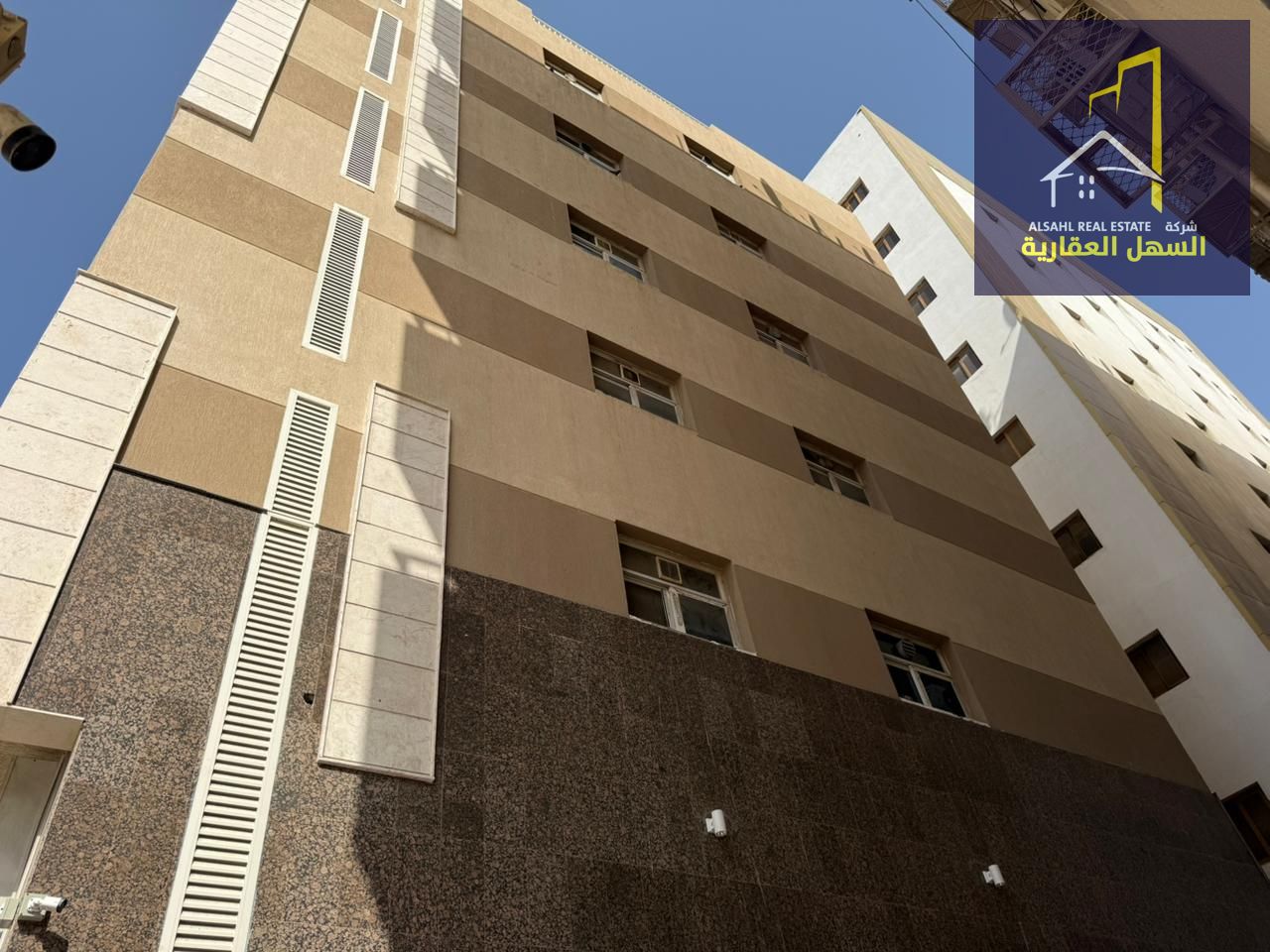 For sale is an investment building located in Al Butina area, Emirate of Sharjah consists of a ground floor plus 5 additional floors