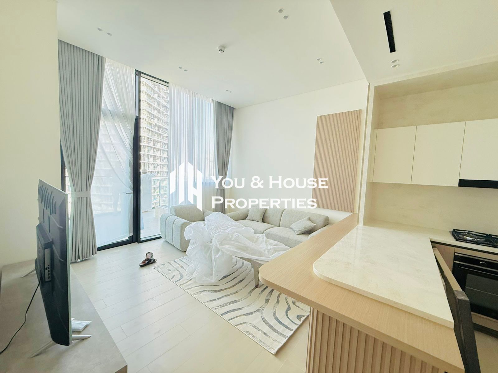 Designer Furnished I High-End Quality I Premium Amenities