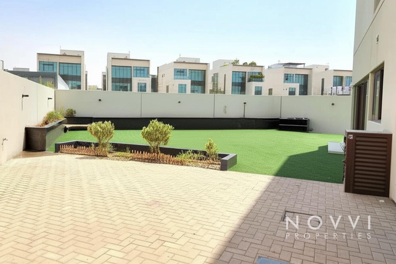 Corner Unit | Direct Access to Park | Spacious